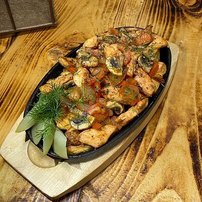 Горячая сковородка куринаяв Паровоz аттракцион бар по цене 550 ₽