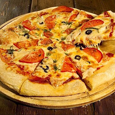 Пицца Курица-томат в Мама-Папа по цене 1080 ₽