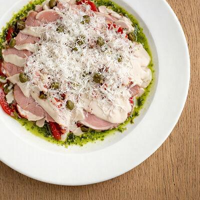 Вителло тоннато в Loro по цене 1690 ₽