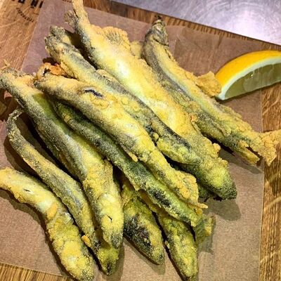 Жареная мойвав Русский паб по цене 690 ₽