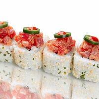 Ролл с тартаром из тунца в Sushi Outlet