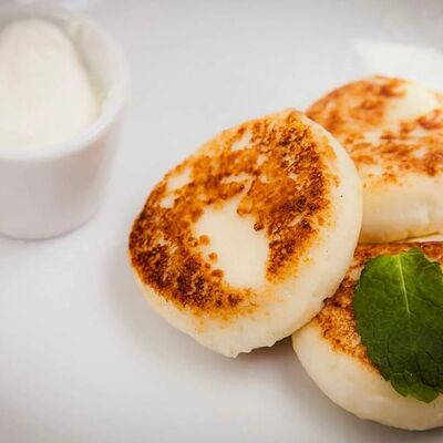 Сырники в Royal по цене 500 ₽