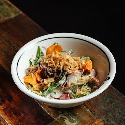 Салат с баварскими колбасками в Гент по цене 700 ₽