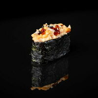 Гункан запечённый с лососем в Sushiman