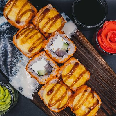 Ролл окунь вок в Sushi Time по цене 610 ₽