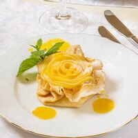 Блины с сыром маскарпоне и персиком в Бисквит