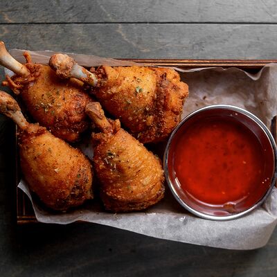 Куриные ножки в панировке в Meal me по цене 220 ₽