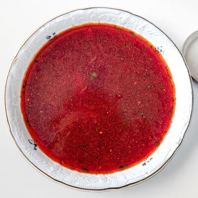 Борщ с уткой в Ava bistro по цене 680 ₽