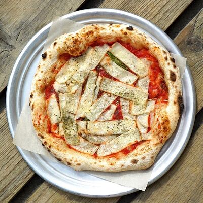 Пицца Маргарита в STAY GOLD по цене 650 ₽