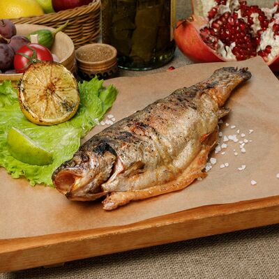 Форель на углях в Шашлычный дворик по цене 790 ₽