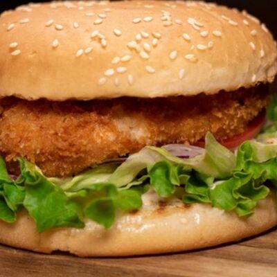 Бургер Куриныйв Taka Bar & Grill по цене 620 ₽