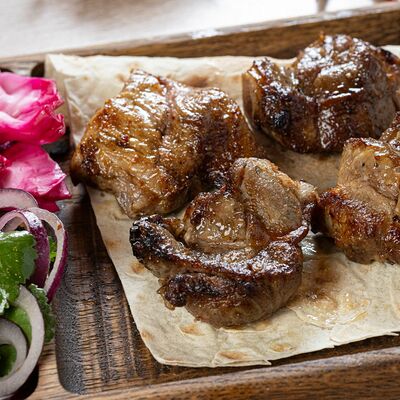 Шашлык из свинины в Ваш лаваш по цене 890 ₽