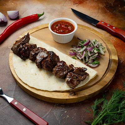 Шашлык из говядины в Чебуречная & Шаурма по цене 740 ₽