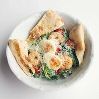 Салат Цезарь с креветками в МиМи