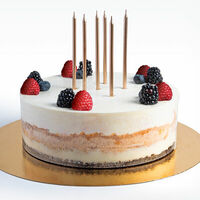 Свеча в Udcкафе Upside Down Cake