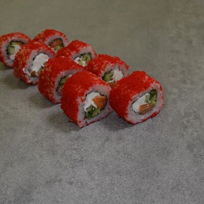 Калифорния с лососем в Tsunami sushi по цене 560 ₽