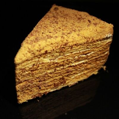 Торт Медовик в Cult Coffee по цене 350 ₽