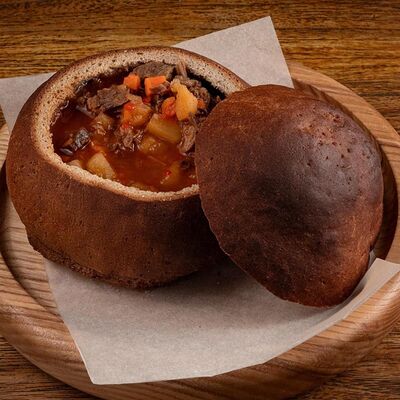 Суп Гуляшовка из говядины в Cernovar по цене 495 ₽