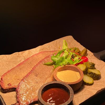 Brisket Говяжья грудинка в Уголь по цене 600 ₽