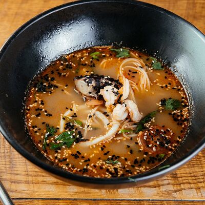 Азиатский суп с морепродуктами в Потроха по цене 569