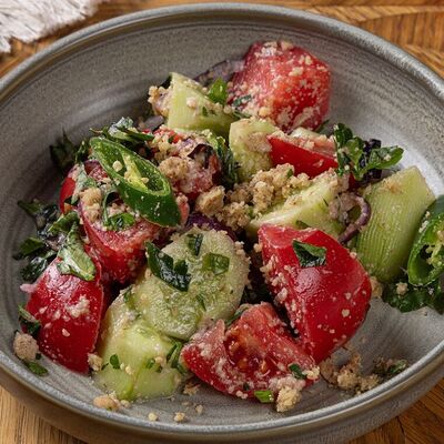 Грузинский салат с орехами в ШАШЛЫК & BBQ по цене 795 ₽