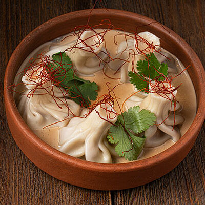 Хинкали из телятины в перечном соусе в Курагадиван по цене 420