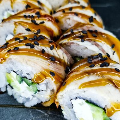 Ролл Филадельфия с угрем в Sushitop по цене 599 ₽