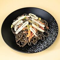 Соба с кальмаром в Фреш буфет