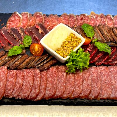 Мясная тарелка в River & House по цене 950 ₽