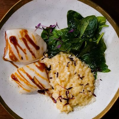 Командорский кальмар с птитимом в Premier & Only по цене 625 ₽