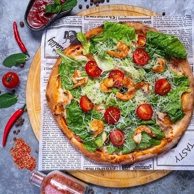 Пицца Цезарь с креветками в Donna Maria PREMIUM по цене 1010 ₽