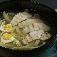 Куриный суп с тальятелли в Сыр вино & More