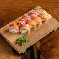 Трюфельный ролл в Sushi White Lux