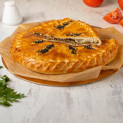 Пирог с мясом в Хлебное место по цене 590 ₽