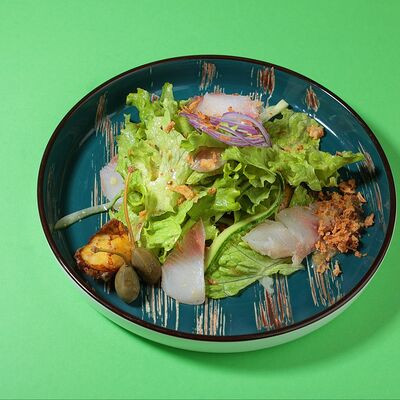 Салат Муксун и картофель в Kiss по цене 180