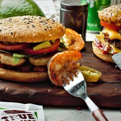 Бургер Тру креветка в True Burgers по цене 900 ₽