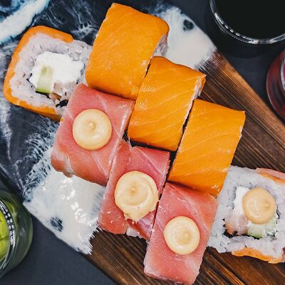 Ролл Магуро эби в Sushi Time по цене 760 ₽