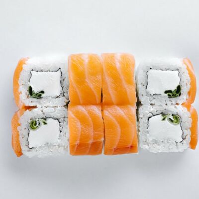 Филадельфия лайт с зеленым луком в Sushi Price по цене 330 ₽