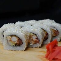 Ролл Цезарь в Yo! Sushi