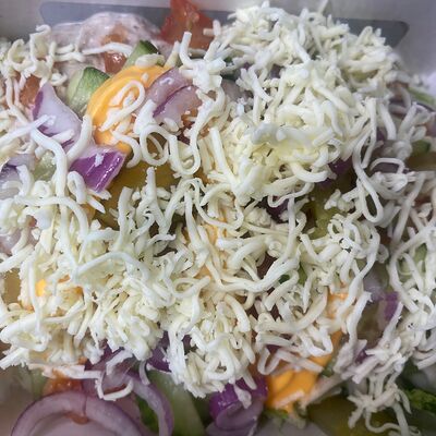 Салат с тунцом в Sunday по цене 260 ₽