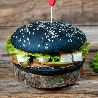 Вегетарианский Black Burger в Вегетарианское кафе Bhajan