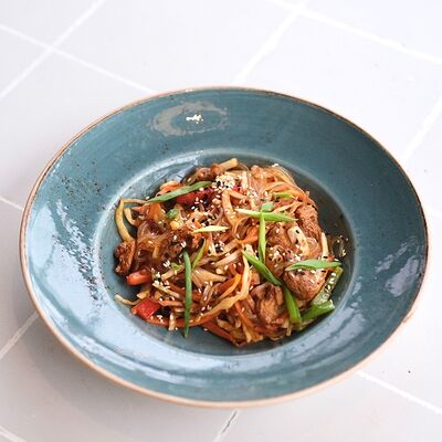 Стеклянная лапша с соевым мясом в Кукумбер по цене 490