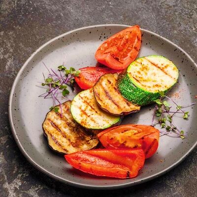 Овощной шашлык на углях в Шашлычный Домик по цене 350 ₽