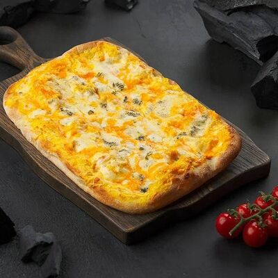 Четыре сыра в Римские пиццы по цене 620 ₽