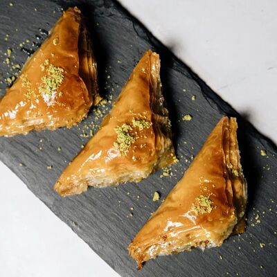 Баклава Шобиет с фисташкой в ANATOLIAN BAKLAVA по цене 309 ₽