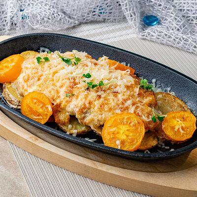 Котлета по-итальянски в Сен Тропе по цене 665 ₽