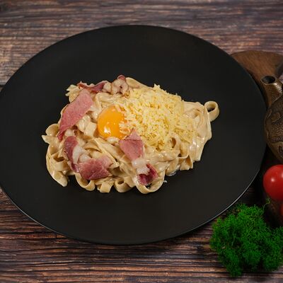 Паста карбонара в Японский городовой 64 по цене 380 ₽