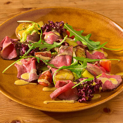 Салат с ростбифом в Колбасофф по цене 730 ₽