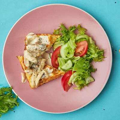 Картофельная вафля с жульеном в Корица по цене 460 ₽