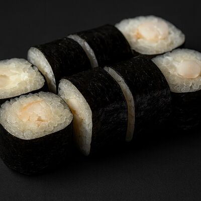 Классический ролл с креветкой в Гастробар ЖАРА по цене 400 ₽